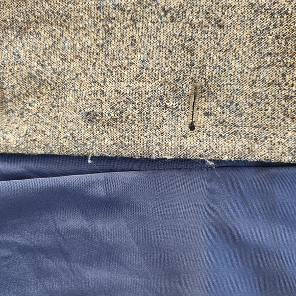 PIAZZA SEMPIONE | Textured Wool-Blend Blazer Size: IT 44 / Approx. Medium - Picture 8 of 9